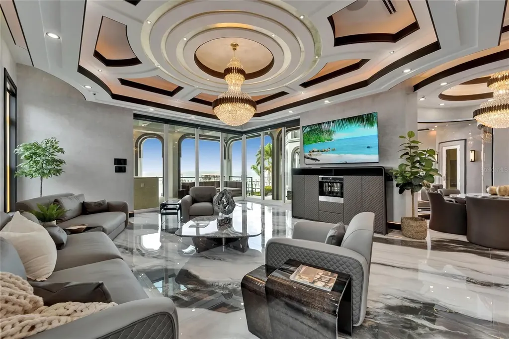 6526 Surfside Boulevard Apollo Beach FL 33572