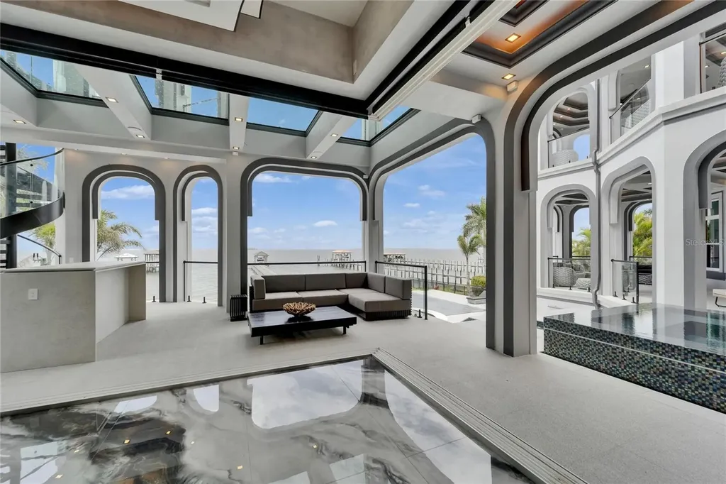 6526 Surfside Boulevard Apollo Beach FL 33572