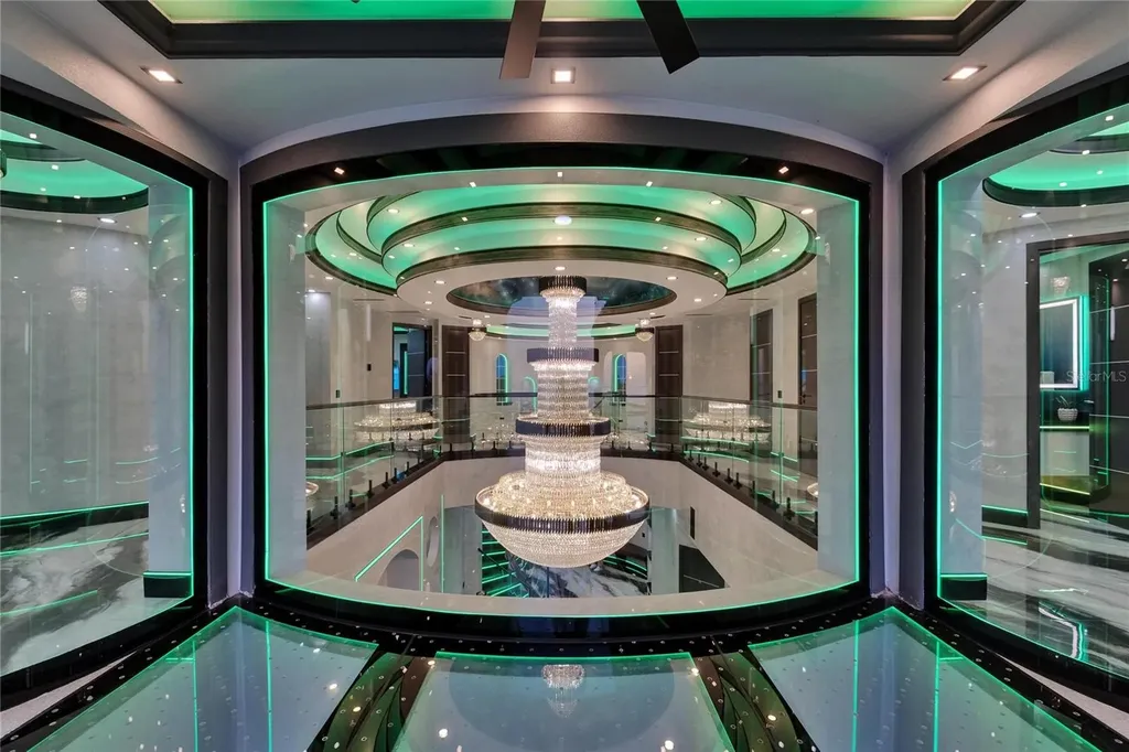 6526 Surfside Boulevard Apollo Beach FL 33572