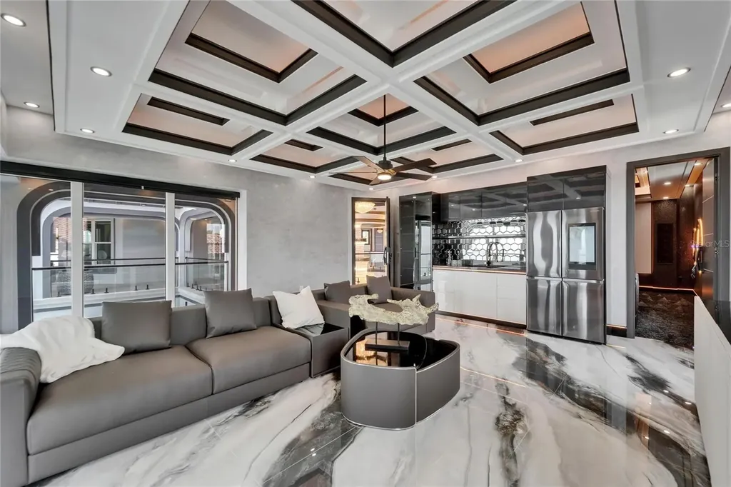 6526 Surfside Boulevard Apollo Beach FL 33572