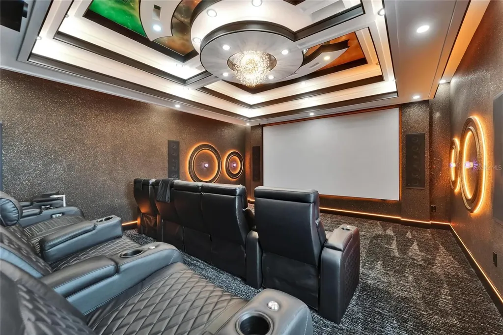 6526 Surfside Boulevard Apollo Beach FL 33572