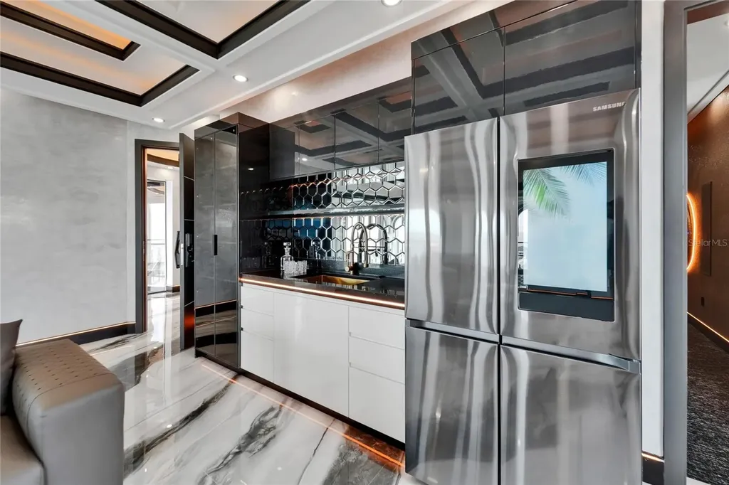 6526 Surfside Boulevard Apollo Beach FL 33572