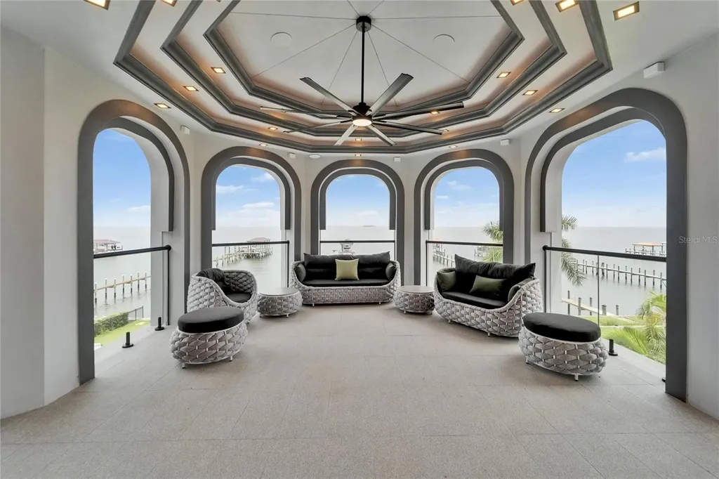 6526 Surfside Boulevard Apollo Beach FL 33572