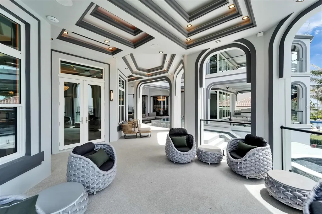 6526 Surfside Boulevard Apollo Beach FL 33572