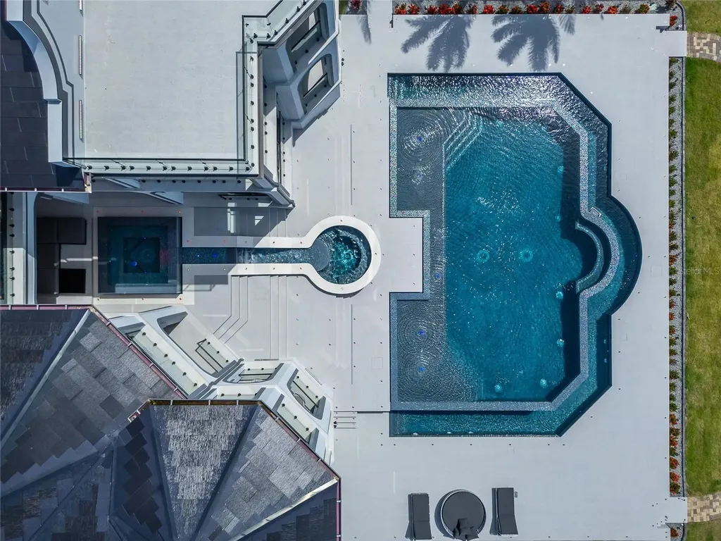 6526 Surfside Boulevard Apollo Beach FL 33572