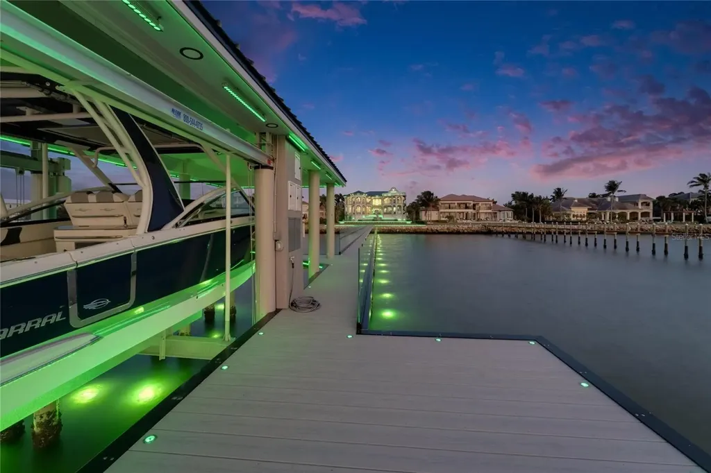 6526 Surfside Boulevard Apollo Beach FL 33572