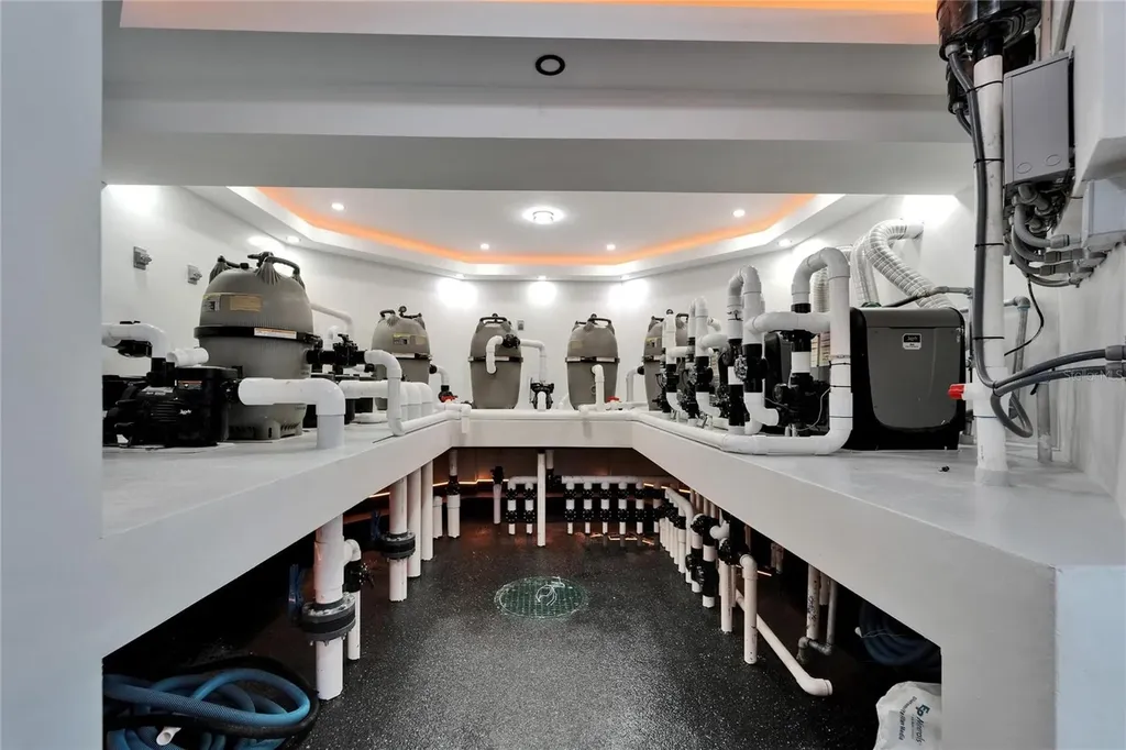 6526 Surfside Boulevard Apollo Beach FL 33572