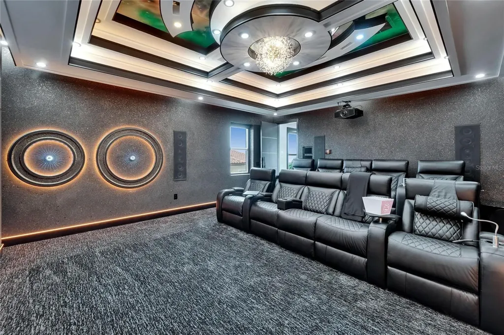 6526 Surfside Boulevard Apollo Beach FL 33572