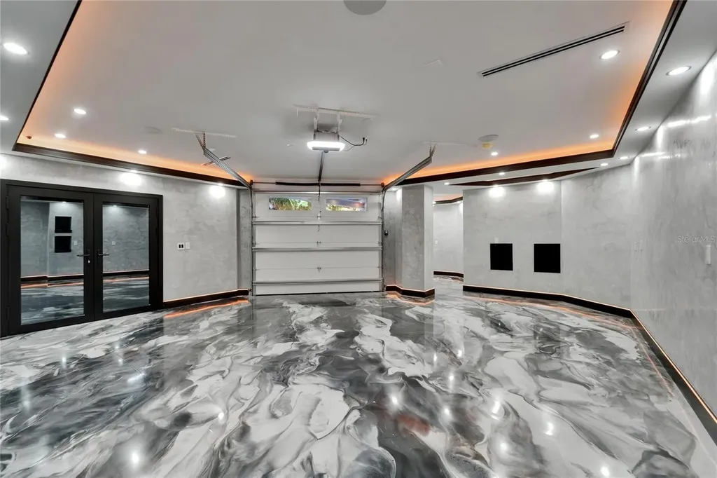 6526 Surfside Boulevard Apollo Beach FL 33572