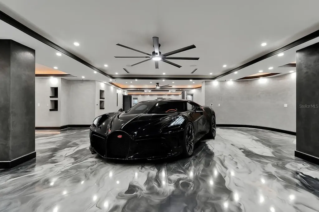 6526 Surfside Boulevard Apollo Beach FL 33572