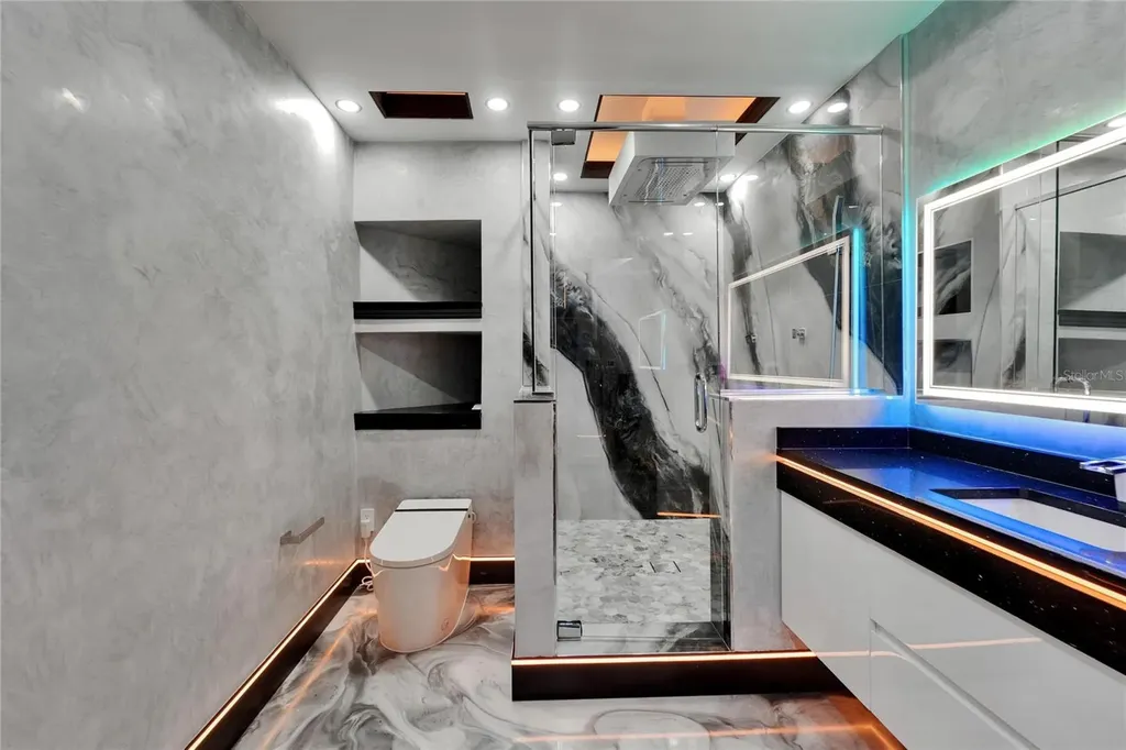 6526 Surfside Boulevard Apollo Beach FL 33572