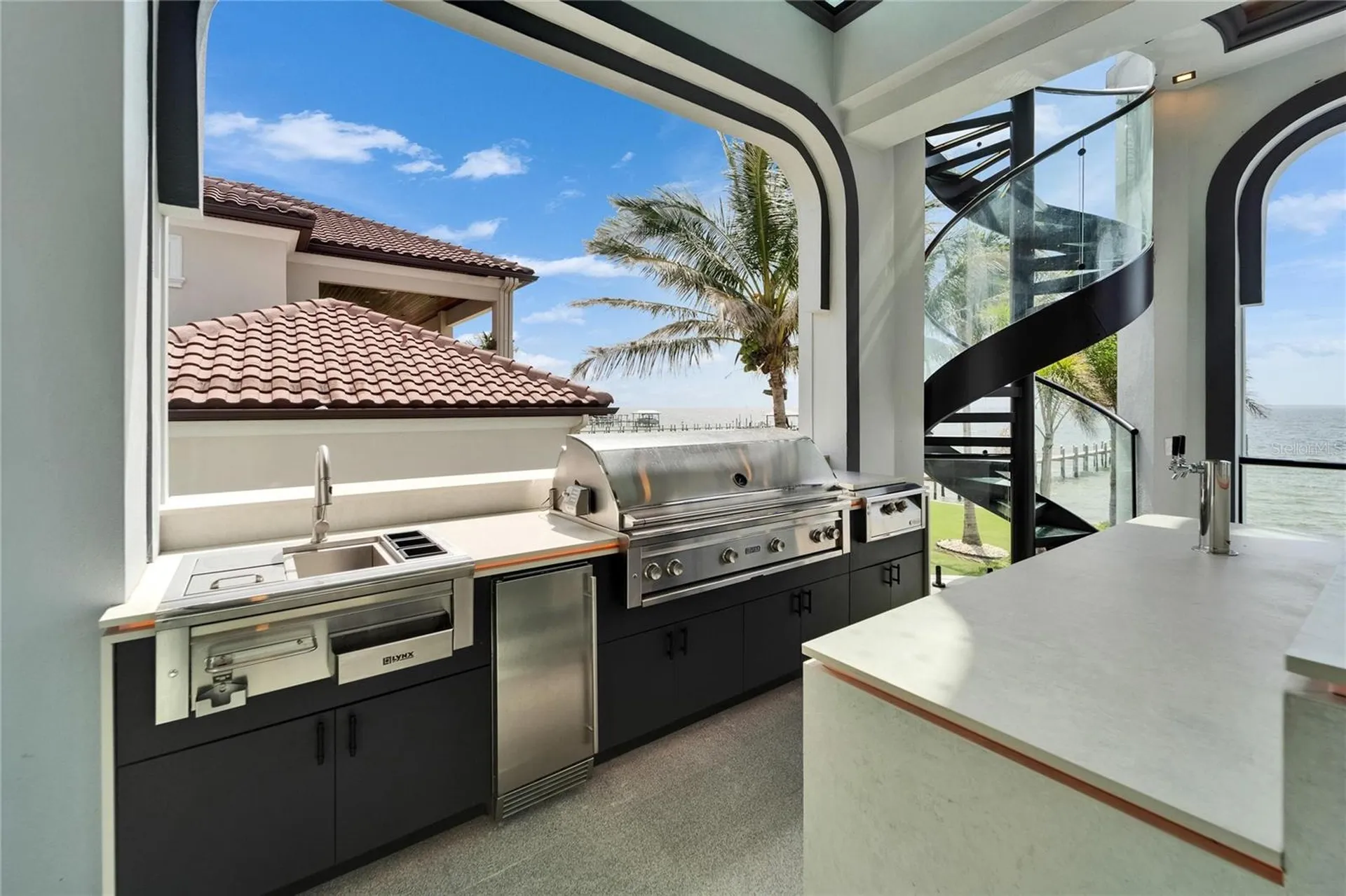 6526 Surfside Boulevard Apollo Beach FL 33572