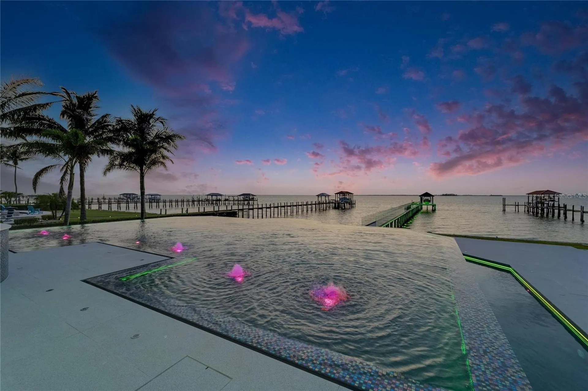 6526 Surfside Boulevard Apollo Beach FL 33572