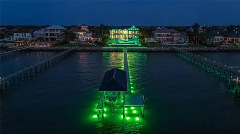 6526 Surfside Boulevard Apollo Beach FL 33572