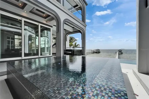 6526 Surfside Boulevard Apollo Beach FL 33572