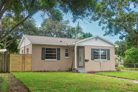 4572 33rd Avenue N St Petersburg FL 33713
