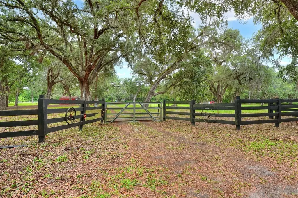 Tbd SE 14th Terrace Bushnell FL 33513
