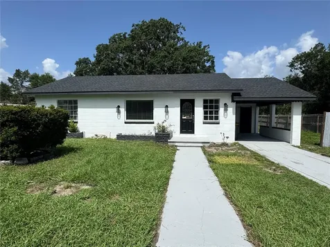 793 N Kentucky Avenue Umatilla FL 32784