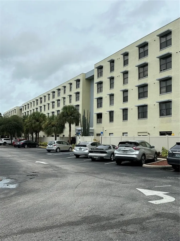 701 S Madison Avenue Clearwater FL 33756
