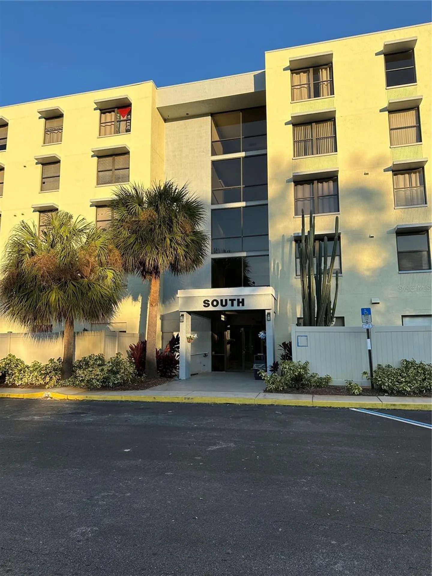 701 S Madison Avenue Clearwater FL 33756
