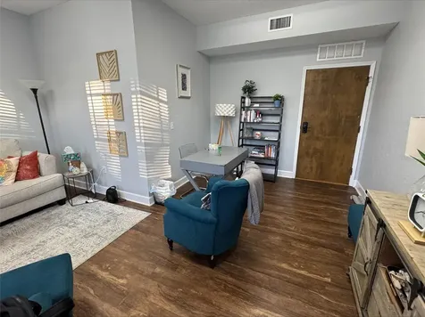 611 W Bay Street Tampa FL 33606