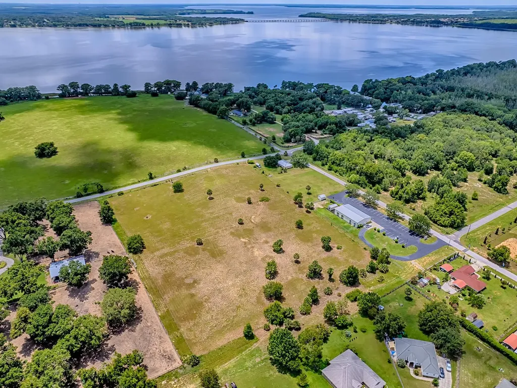 Adams Street Astatula FL 34705