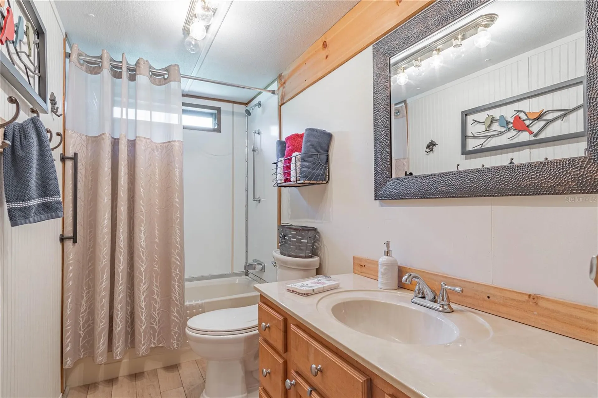 2634 Cr 416n Lake Panasoffkee FL 33538