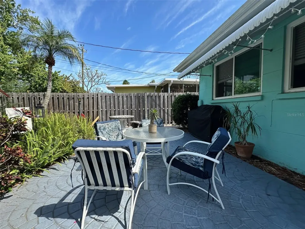 3605 Iroquois Avenue Sarasota FL 34234