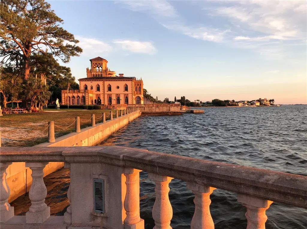 3605 Iroquois Avenue Sarasota FL 34234