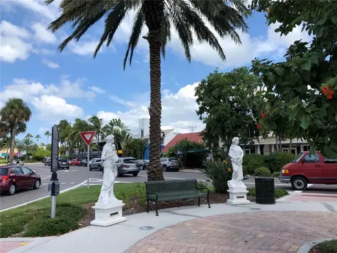 3605 Iroquois Avenue Sarasota FL 34234