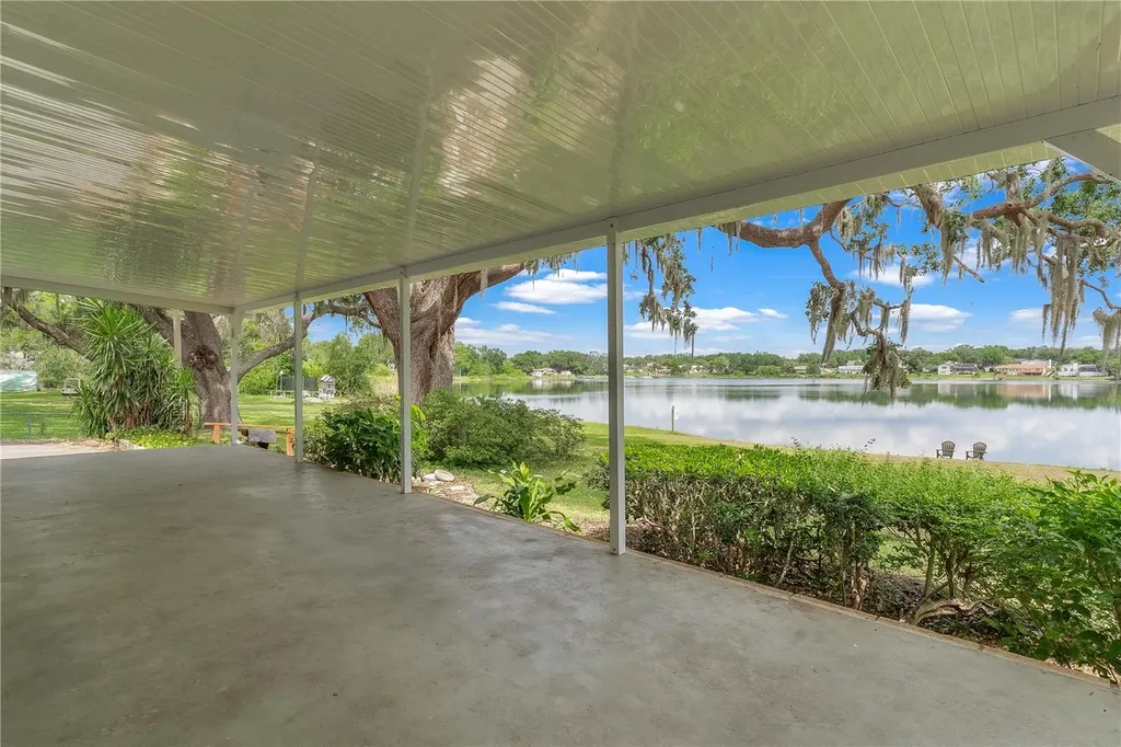 1451 Osceola Avenue Tavares FL 32778
