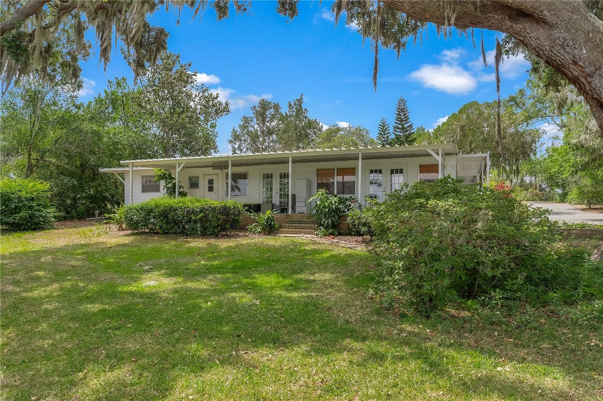 1451 Osceola Avenue Tavares FL 32778