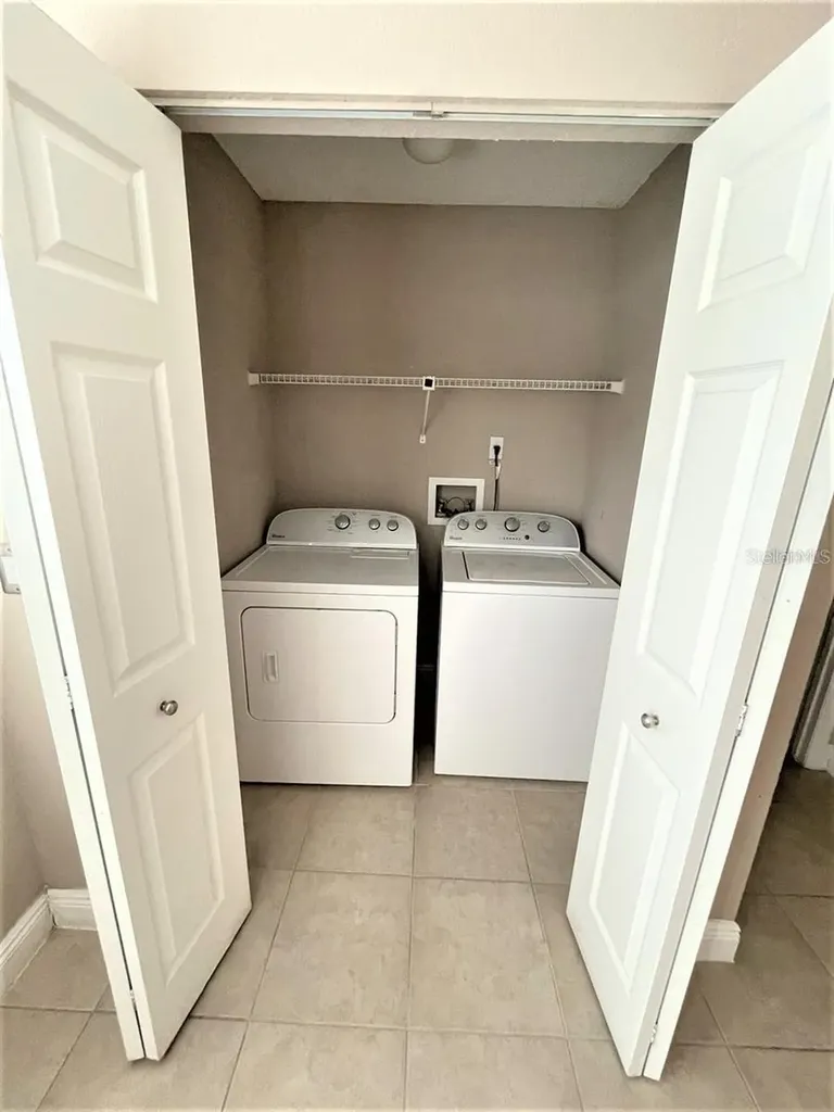 5116 Conroy Road Orlando FL 32811