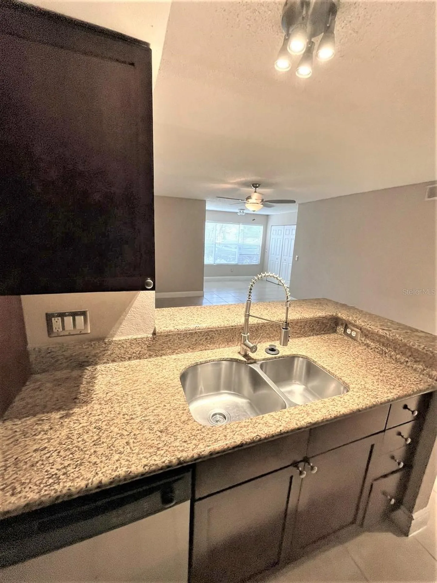 5116 Conroy Road Orlando FL 32811