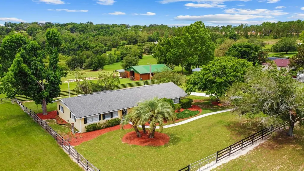 12434 Sullivan Road Clermont FL 34715