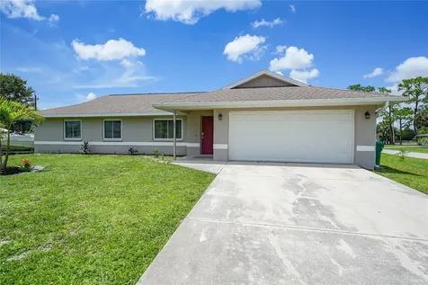 590 Ridgewood Street NW Port Charlotte FL 33952