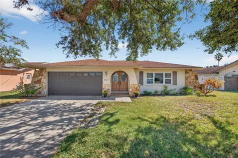 9309 120th Street Seminole FL 33772