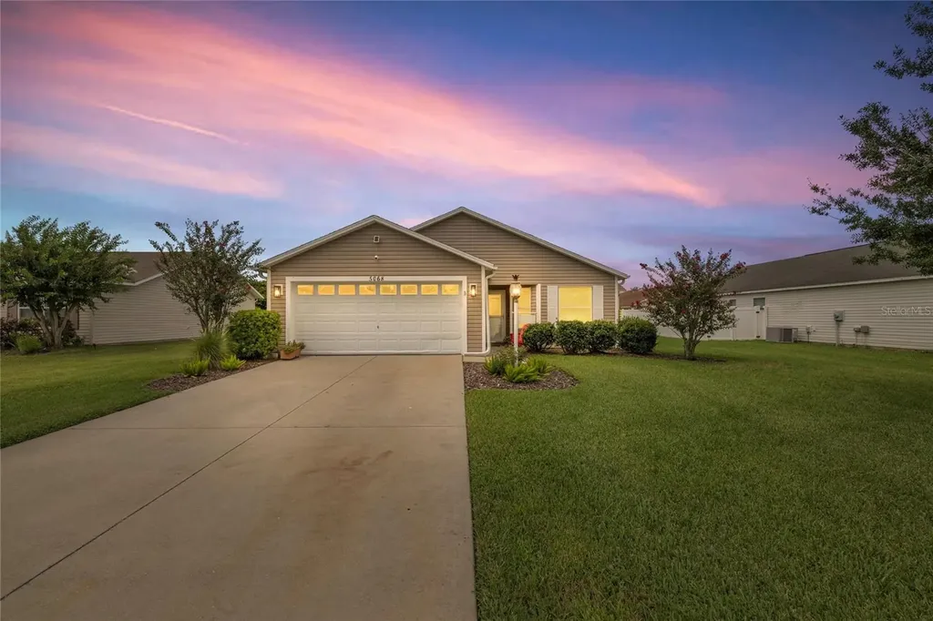 5068 NE 121st Avenue Oxford FL 34484
