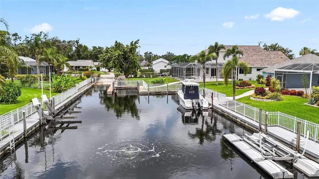 4306 Barracuda Drive Bradenton FL 34208