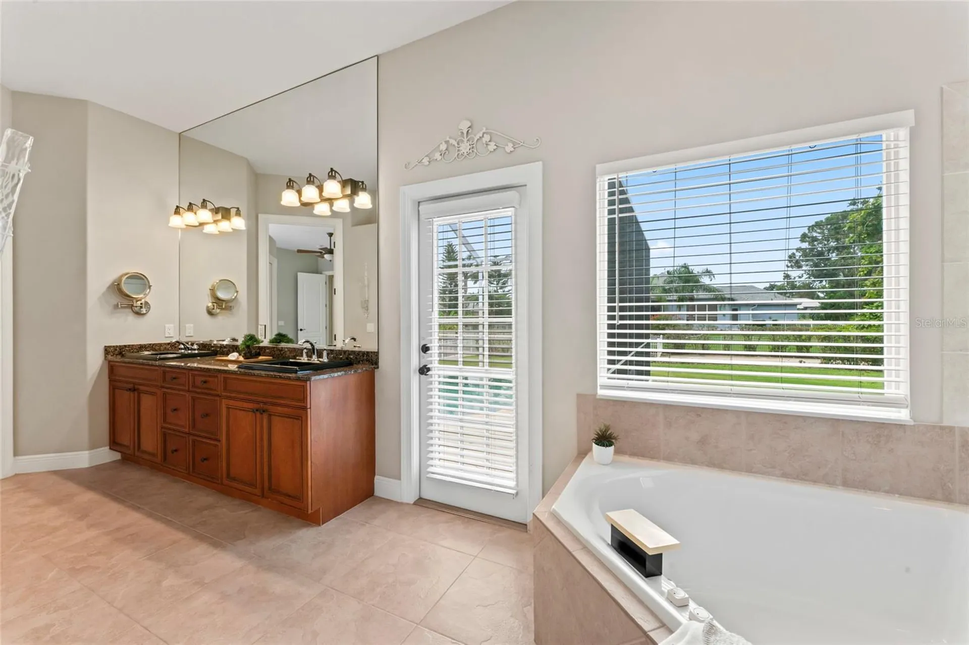 4306 Barracuda Drive Bradenton FL 34208