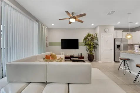 720 Gardenia Lane Davenport FL 33897