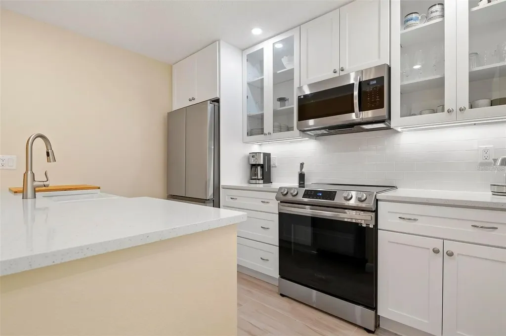 1707 Pelican Cove Road Sarasota FL 34231