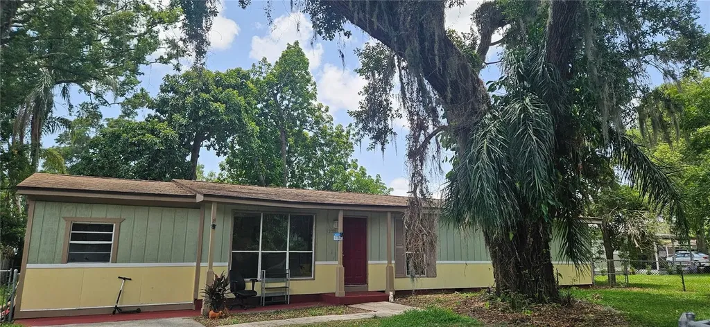 2503 Elm Street Seffner FL 33584