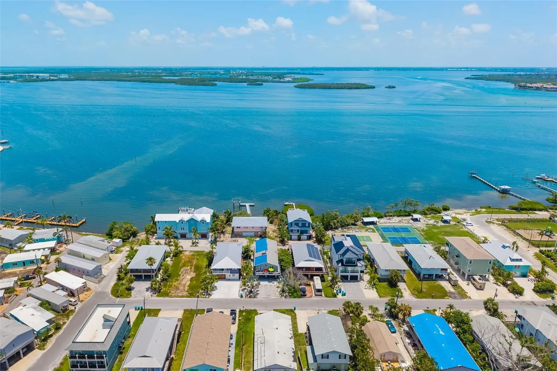 2513 Avenue B Bradenton Beach FL 34217