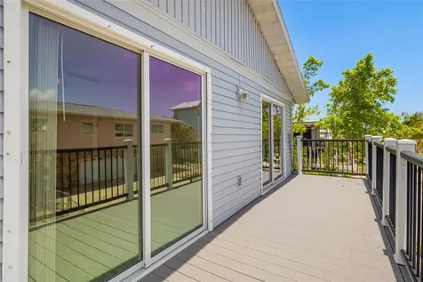 2513 Avenue B Bradenton Beach FL 34217