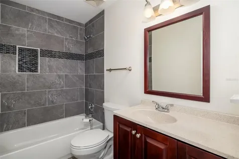 2513 Avenue B Bradenton Beach FL 34217