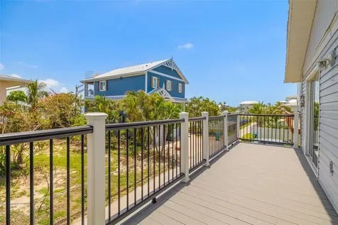2513 Avenue B Bradenton Beach FL 34217