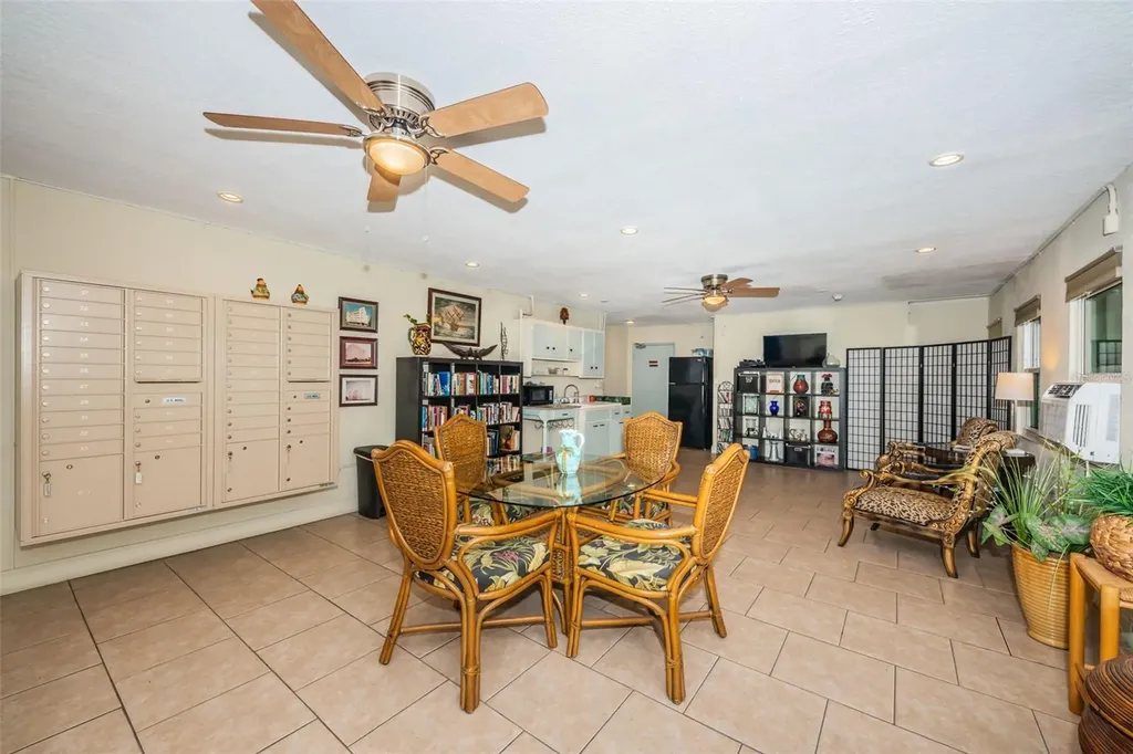841 4th Avenue N St Petersburg FL 33701