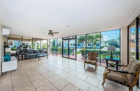 841 4th Avenue N St Petersburg FL 33701