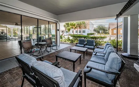 841 4th Avenue N St Petersburg FL 33701